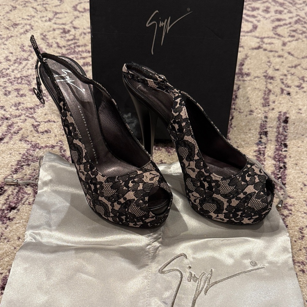 Giuseppe Zanotti Black and Cream Lace Heels